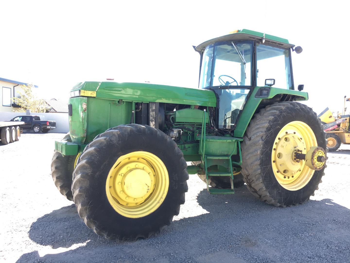 ./imagenes/INVOICE/2019/16909/TRACTOR AGRICOLA JOHN DEERE 4760 (25).JPG